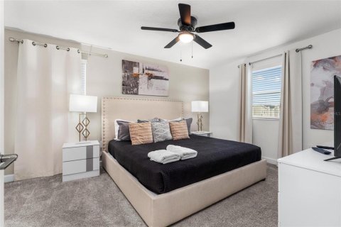 Propiedad comercial en venta en Kissimmee, Florida, 9 dormitorios, 371.05 m2 № 1773734 - foto 17