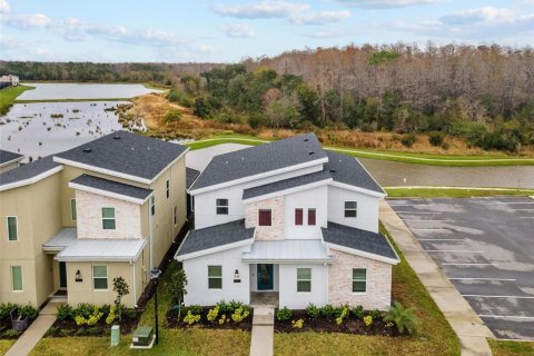 Propiedad comercial en venta en Kissimmee, Florida, 9 dormitorios, 371.05 m2 № 1773734 - foto 19
