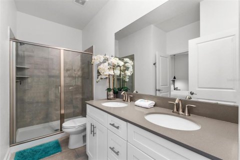 Propiedad comercial en venta en Kissimmee, Florida, 9 dormitorios, 371.05 m2 № 1773734 - foto 23