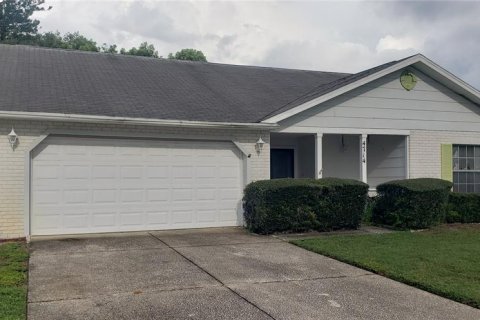 Villa ou maison à vendre à New Port Richey, Floride: 2 chambres, 152.92 m2 № 1300489 - photo 2