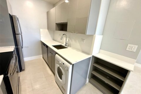 Condominio en alquiler en Miami Beach, Florida, 46.17 m2 № 1878689 - foto 9