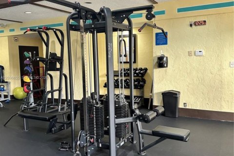 Townhouse in Miami, Florida 2 bedrooms, 116.41 sq.m. № 2392680 - photo 9