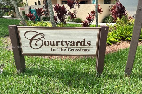 Townhouse in Miami, Florida 2 bedrooms, 116.41 sq.m. № 2392680 - photo 2