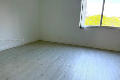 Condominio en venta en Coconut Creek, Florida, 2 dormitorios, 125.05 m2 № 1943291 - foto 30