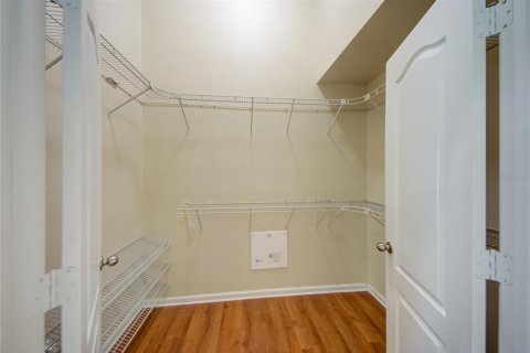 Снять в аренду виллу или дом в Уэсли-Чепел, Флорида 7 комнат, 181.72м2, № 1886828 - фото 24