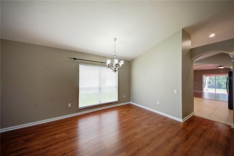 Снять в аренду виллу или дом в Уэсли-Чепел, Флорида 7 комнат, 181.72м2, № 1886828 - фото 9