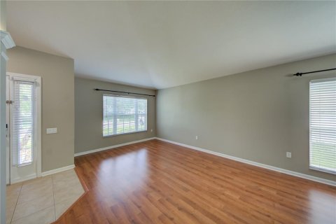 Снять в аренду виллу или дом в Уэсли-Чепел, Флорида 7 комнат, 181.72м2, № 1886828 - фото 8