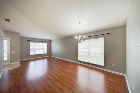 Снять в аренду виллу или дом в Уэсли-Чепел, Флорида 7 комнат, 181.72м2, № 1886828 - фото 7