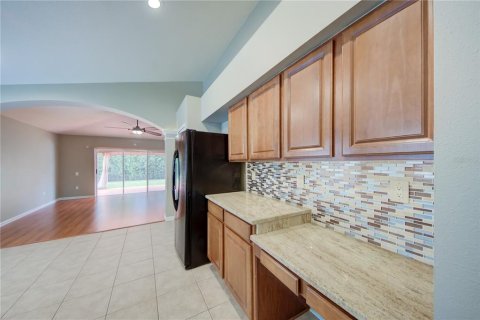 Снять в аренду виллу или дом в Уэсли-Чепел, Флорида 7 комнат, 181.72м2, № 1886828 - фото 12