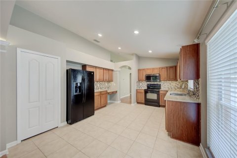 Снять в аренду виллу или дом в Уэсли-Чепел, Флорида 7 комнат, 181.72м2, № 1886828 - фото 17