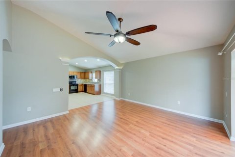 Снять в аренду виллу или дом в Уэсли-Чепел, Флорида 7 комнат, 181.72м2, № 1886828 - фото 22