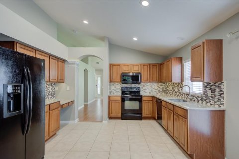 Снять в аренду виллу или дом в Уэсли-Чепел, Флорида 7 комнат, 181.72м2, № 1886828 - фото 15