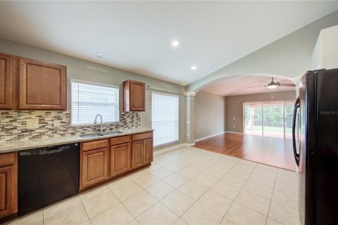 Снять в аренду виллу или дом в Уэсли-Чепел, Флорида 7 комнат, 181.72м2, № 1886828 - фото 11