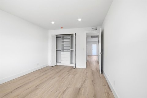 Copropriété à vendre à Boca Raton, Floride: 2 chambres, 79.99 m2 № 2334606 - photo 11