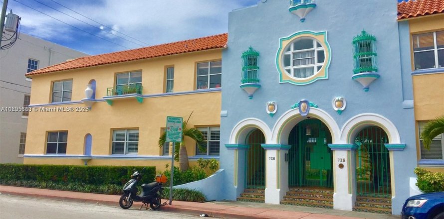 Condo in Miami Beach, Florida, 1 bedroom № 1818573