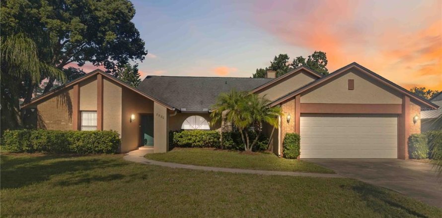 House in Oviedo, Florida 4 bedrooms, 195.19 sq.m. № 1885458