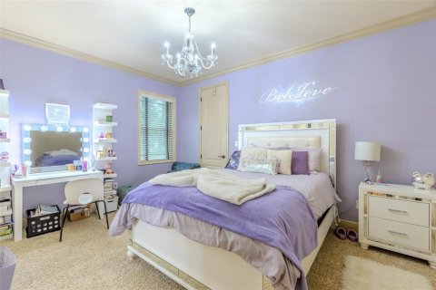 House in Gainesville, Florida 4 bedrooms, 363.34 sq.m. № 2304714 - photo 20