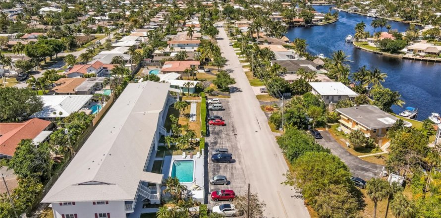 Condo in Pompano Beach, Florida, 2 bedrooms  № 1094121