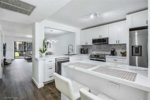 Купить кондоминиум в Дейви, Флорида 2 спальни, 105.91м2, № 1934715 - фото 3