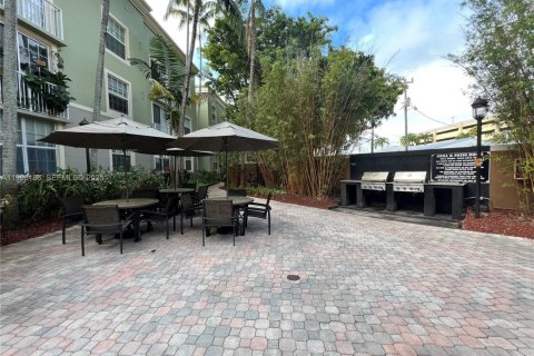 Condominio en alquiler en Hollywood, Florida, 2 dormitorios, 102.19 m2 № 1967790 - foto 19