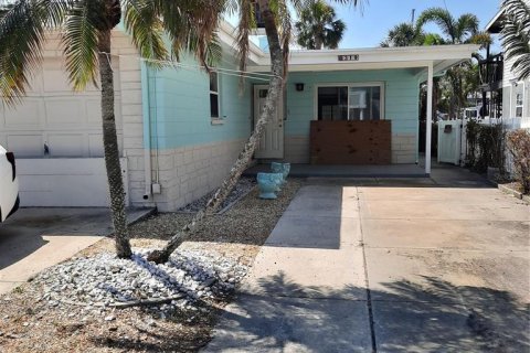 Casa en venta en Madeira Beach, Florida, 2 dormitorios, 117.43 m2 № 1687175 - foto 12