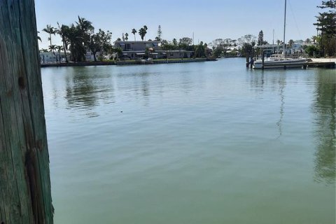 Casa en venta en Madeira Beach, Florida, 2 dormitorios, 117.43 m2 № 1687175 - foto 5