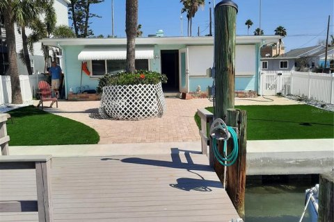 Casa en venta en Madeira Beach, Florida, 2 dormitorios, 117.43 m2 № 1687175 - foto 7