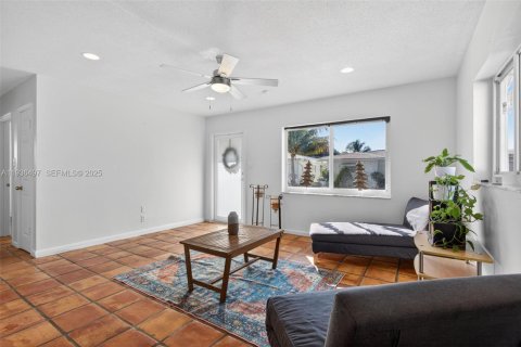 Купить виллу или дом в Тамарак, Флорида 2 спальни, 80.27м2, № 1994435 - фото 9