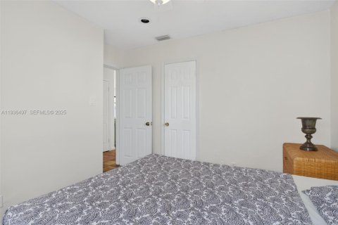 Купить виллу или дом в Тамарак, Флорида 2 спальни, 80.27м2, № 1994435 - фото 19