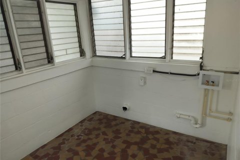 House in Lakeland, Florida 2 bedrooms, 100.89 sq.m. № 2210619 - photo 15