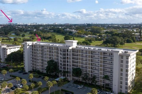 Купить кондоминиум в Помпано-Бич, Флорида 3 комнаты, 106.84м2, № 2084473 - фото 4