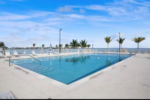 Condo in Marathon, Florida, 1 bedroom  № 2076772 - photo 18