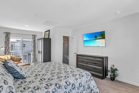 Condo in Marathon, Florida, 1 bedroom  № 2076772 - photo 8