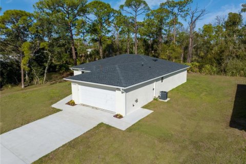 Villa ou maison à vendre à Port Charlotte, Floride: 3 chambres, 141.3 m2 № 2237399 - photo 21