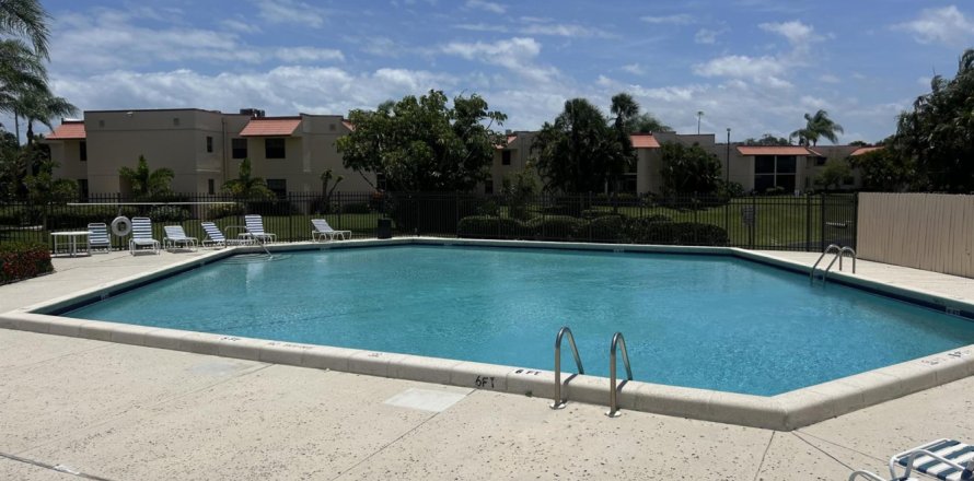 Condo in Jensen Beach, Florida, 1 bedroom  № 1210214
