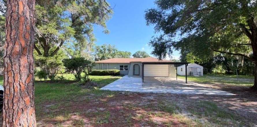 Casa en Land O' Lakes, Florida 3 dormitorios, 132.29 m2 № 2150623