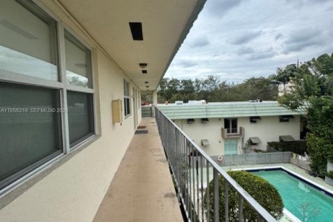 Снять в аренду кондоминиум в Майами, Флорида 1 спальня, 48.22м2, № 2011402 - фото 12