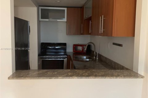 Снять в аренду кондоминиум в Майами, Флорида 1 спальня, 48.22м2, № 2011402 - фото 4