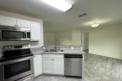 House in Ocala, Florida 3 bedrooms, 125.88 sq.m. № 2259285 - photo 10