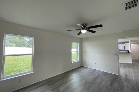 House in Ocala, Florida 3 bedrooms, 125.88 sq.m. № 2259285 - photo 17