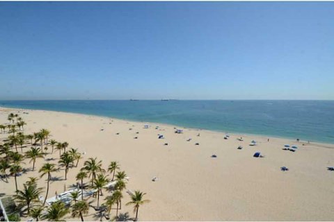 Copropriété à louer à Fort Lauderdale, Floride: 2 chambres, 186.08 m2 № 2182842 - photo 3