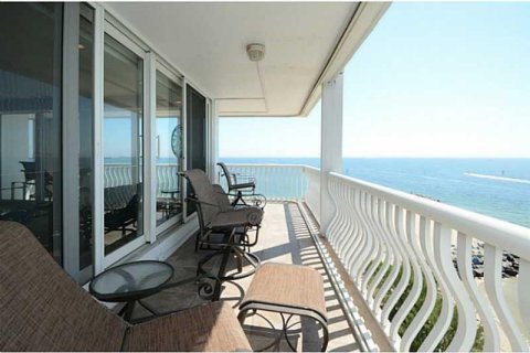 Copropriété à louer à Fort Lauderdale, Floride: 2 chambres, 186.08 m2 № 2182842 - photo 17
