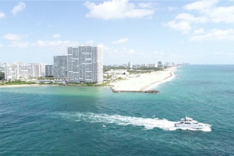Copropriété à louer à Fort Lauderdale, Floride: 2 chambres, 186.08 m2 № 2182842 - photo 29