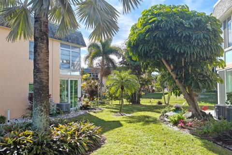Condo in Stuart, Florida, 2 bedrooms  № 2187534 - photo 3