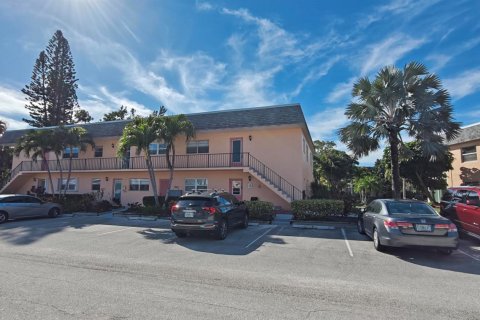Condo in Stuart, Florida, 2 bedrooms  № 2187534
