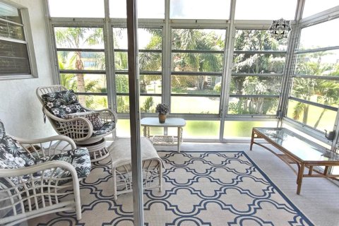 Condo in Stuart, Florida, 2 bedrooms  № 2187534 - photo 10