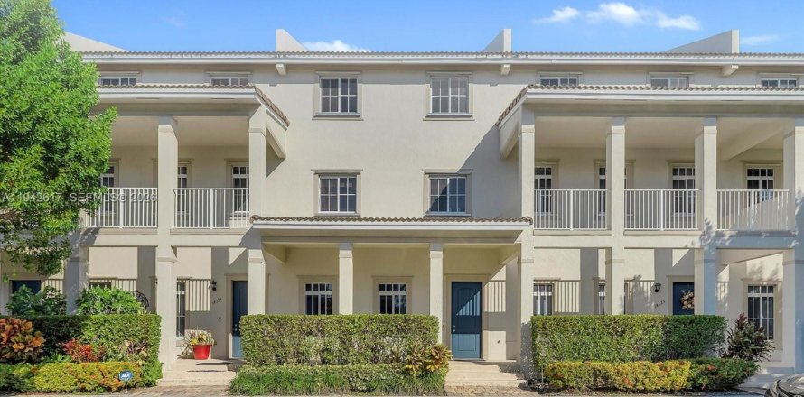 Touwnhouse à Homestead, Floride 3 chambres, 224.36 m2 № 2062809