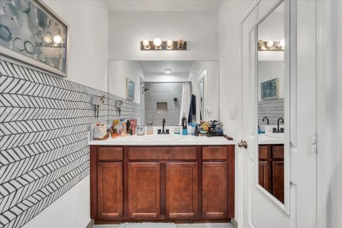 Touwnhouse à louer à Homestead, Floride: 3 chambres, 224.36 m2 № 2062809 - photo 28