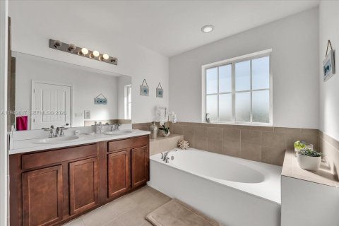 Touwnhouse à louer à Homestead, Floride: 3 chambres, 224.36 m2 № 2062809 - photo 20