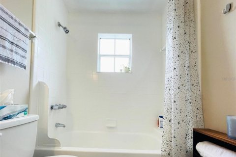 Villa ou maison à louer à Gainesville, Floride: 3 chambres, 120.4 m2 № 2405454 - photo 15